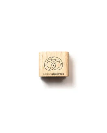 Cats on Appletrees Ministempel Pretzel outline